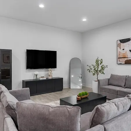 Mega Sized Luxury - Up To 24 Ppl - Downtown Access Vila